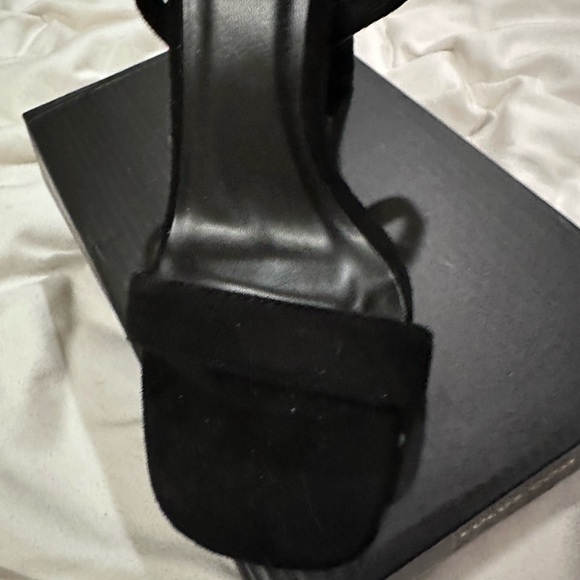 Lulus Black Suede heels 7 1/2 Brand New .. - Picture 6 of 7